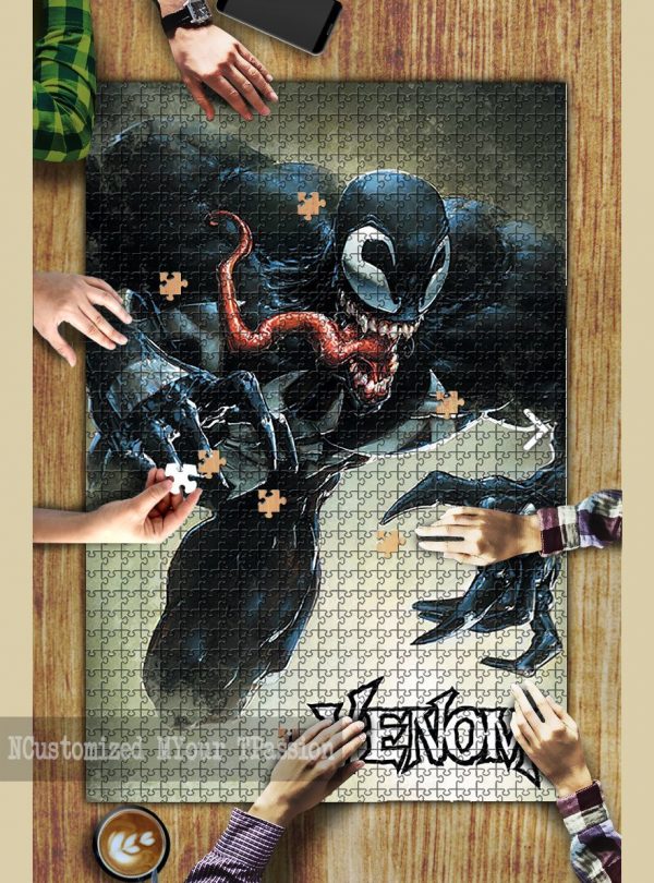 Venom Leap Jigsaw Puzzle Set